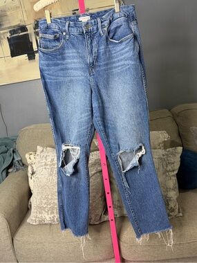 Good American Distressed Straight Leg Jeans Size 14/32 Blue527 Raw Hem ✨